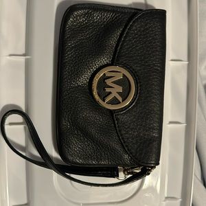 Small Michael Kors Wristlet